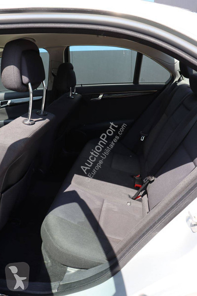 عربة نفعية Mercedes CDI C-Klasse