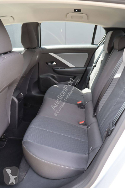 عربة نفعية Opel