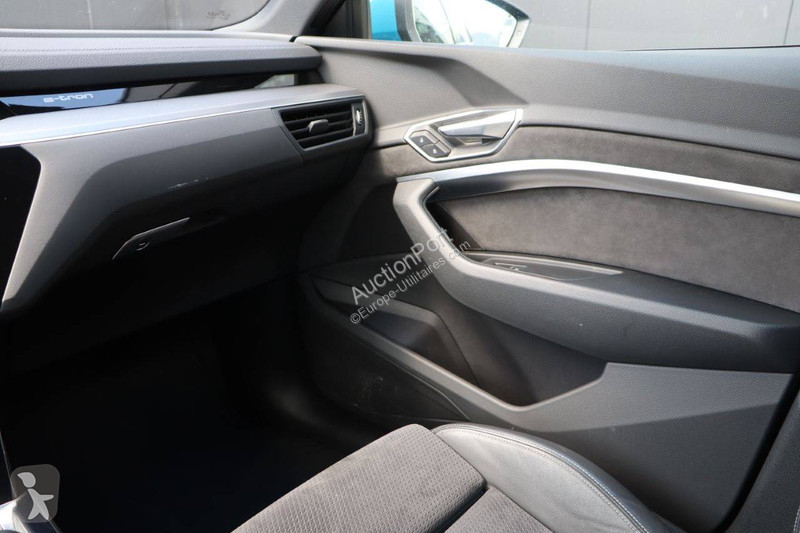 Furgoneta Audi  S Line e-tron