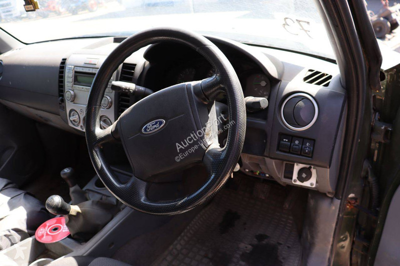 Véhicule utilitaire Ford