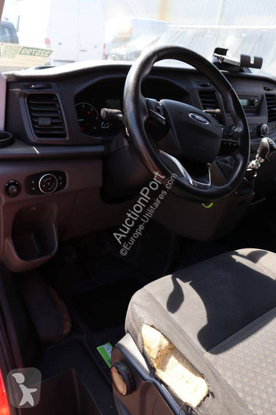 Véhicule utilitaire Ford