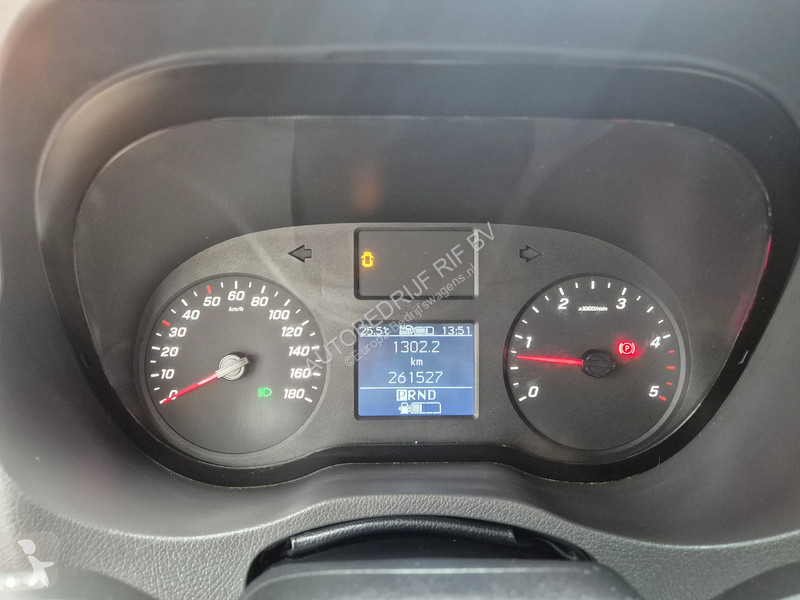 Véhicule utilitaire Mercedes 419 CDI/ 3.0 V6/...