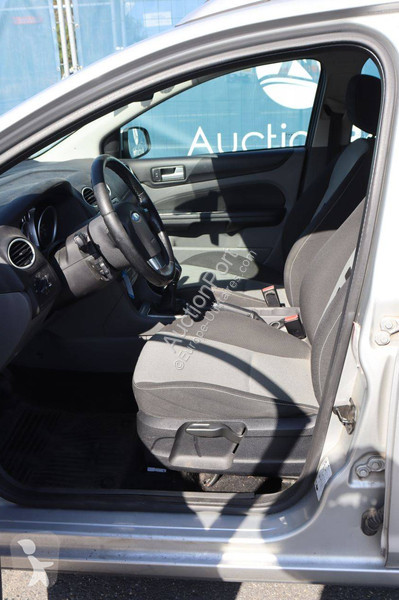 Véhicule utilitaire Ford