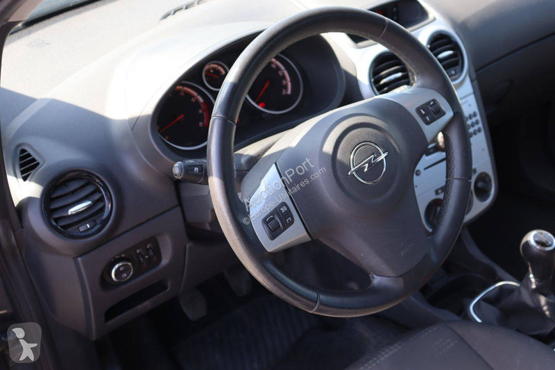 Véhicule utilitaire Opel