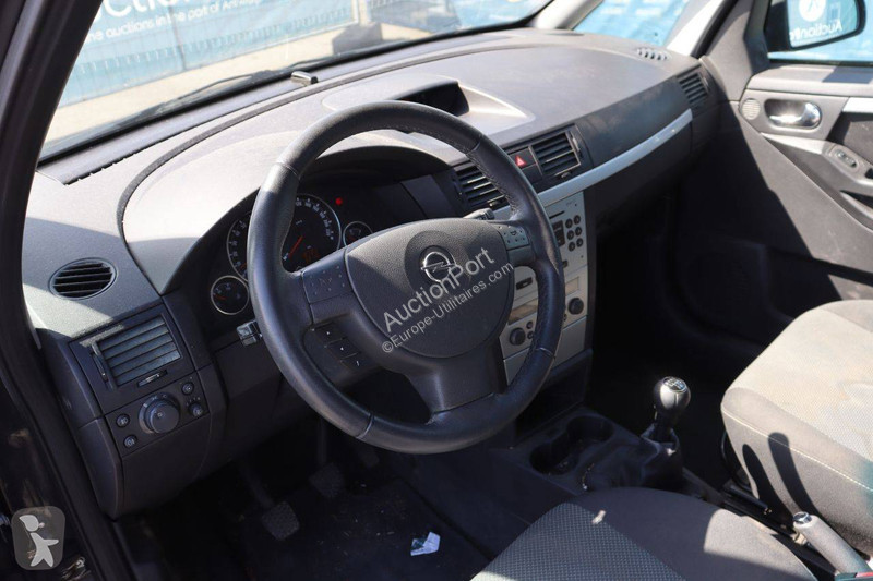 Véhicule utilitaire Opel
