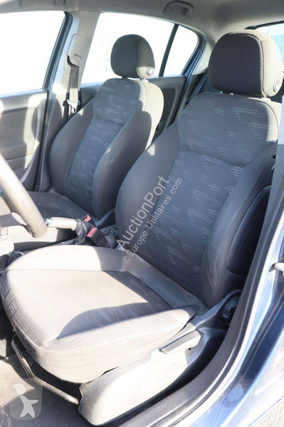 Véhicule utilitaire Opel