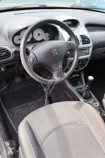 Véhicule utilitaire Peugeot