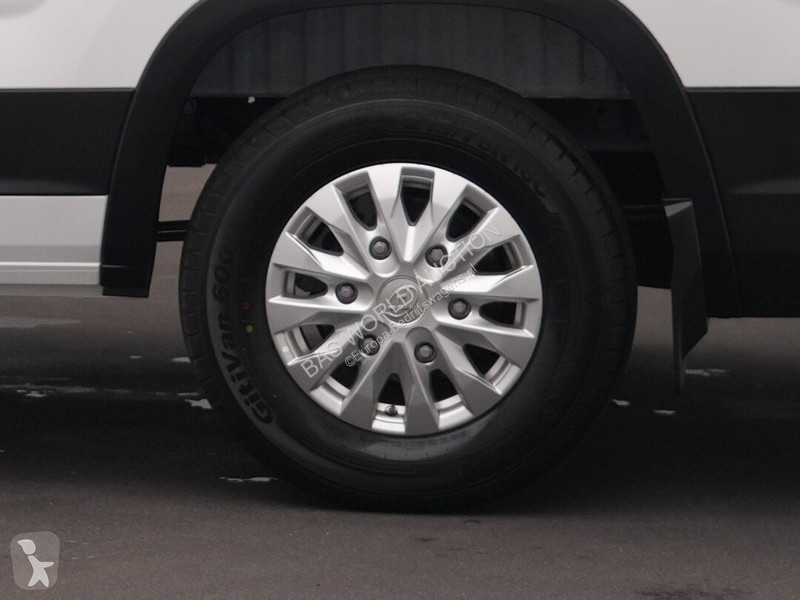 Véhicule utilitaire Maxus e 9 e 9