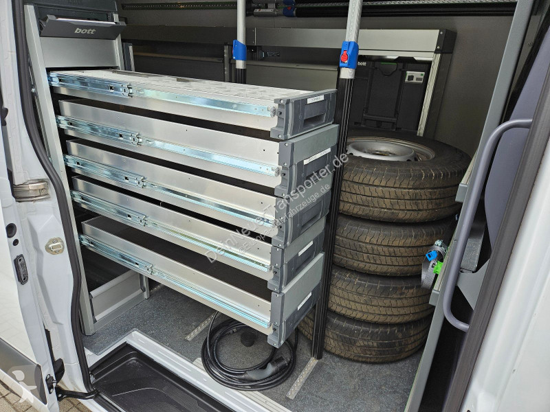 Veículo utilitário Mercedes 414 BOTT WERKSTATT...