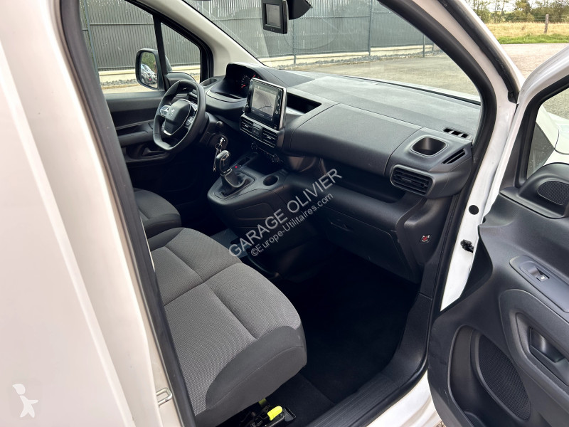 Furgoneta Peugeot Standard 650KG 1.5 Bluehdi...