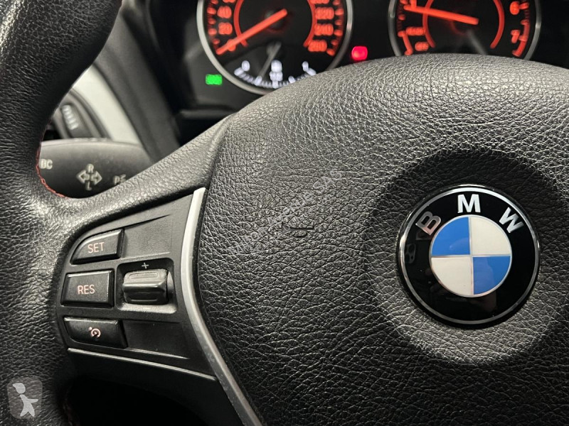 Véhicule utilitaire BMW 118i F20 Sport