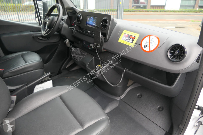 Лекотоварен автомобил Mercedes 314 CDi | XARIOS...