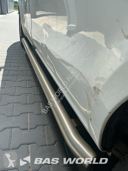 عربة نفعية Mercedes 116