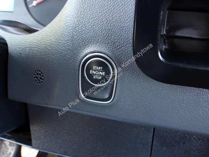 Коммерческий автомобиль Mercedes 316