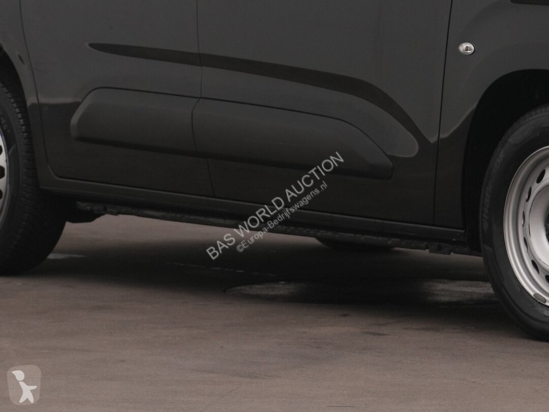 Haszongépjármű Opel e 136pk -e