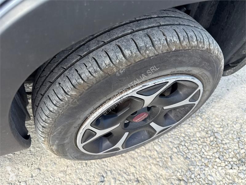 Veículo utilitário Fiat 4X4 Cross Automobile