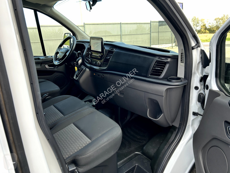 Véhicule utilitaire Ford 300 L1H1 2.0 Ecoblue...