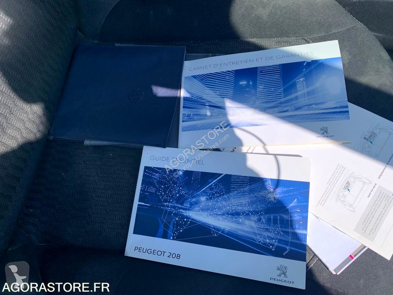 Véhicule utilitaire Peugeot 208