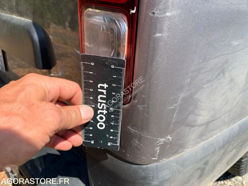 Véhicule utilitaire Renault TRAFIC