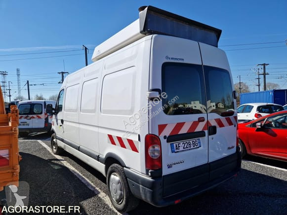 Véhicule utilitaire