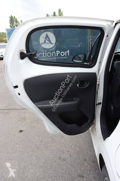 Peugeot  van