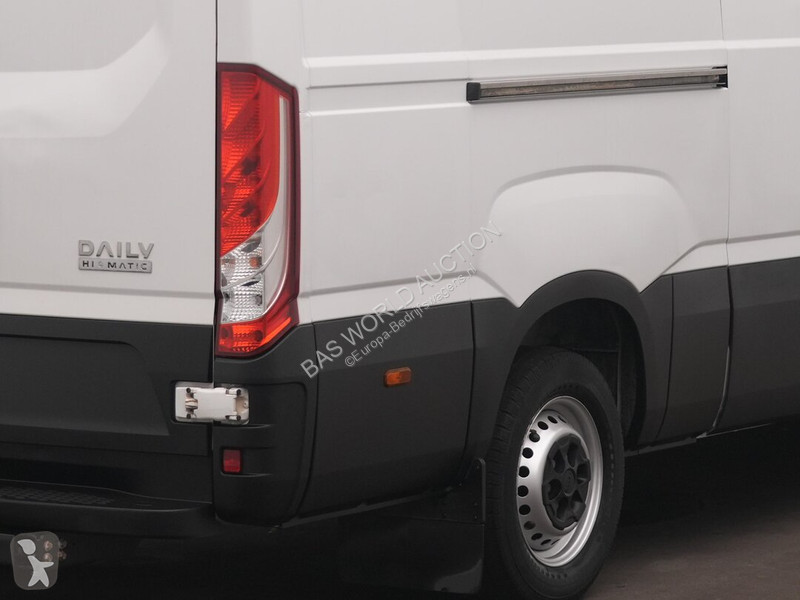 Autoutilitară Iveco 35S18