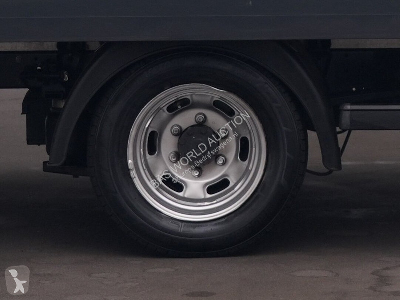 عربة نفعية Iveco 35C18