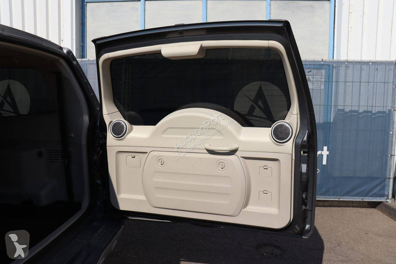 Véhicule utilitaire Mitsubishi