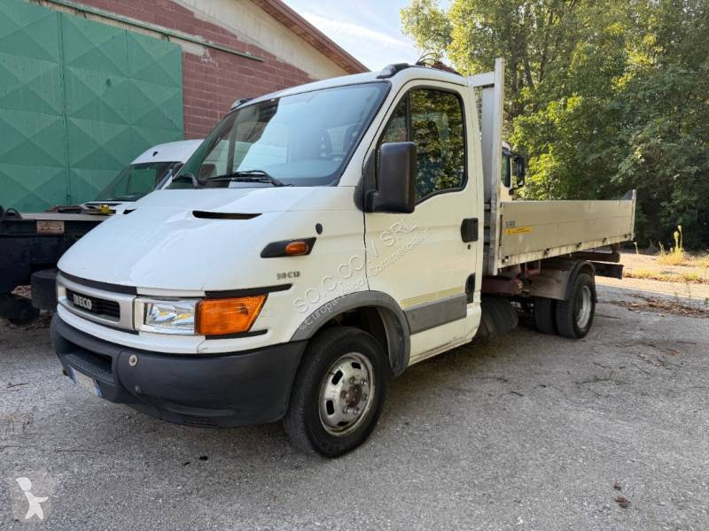 Véhicule utilitaire Iveco 35C09