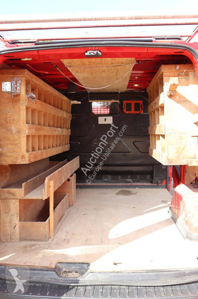 Véhicule utilitaire Ford