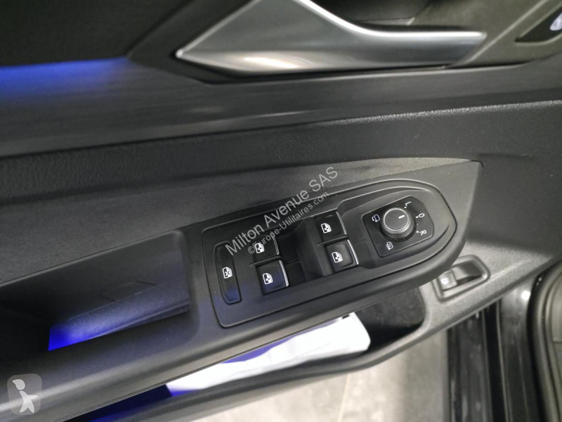 Véhicule utilitaire Volkswagen GOLF VIII 1.4...