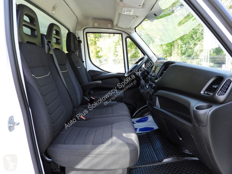 Véhicule utilitaire Iveco 35S16 DAILY