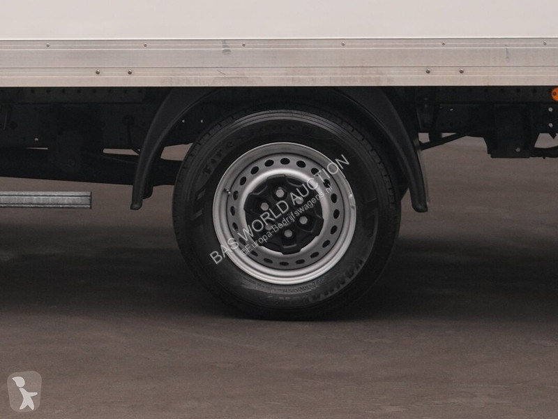 Véhicule utilitaire Iveco 35S16