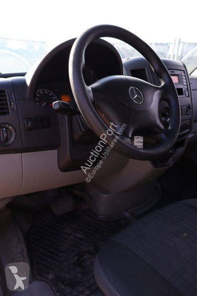 Véhicule utilitaire Mercedes 310 CDI