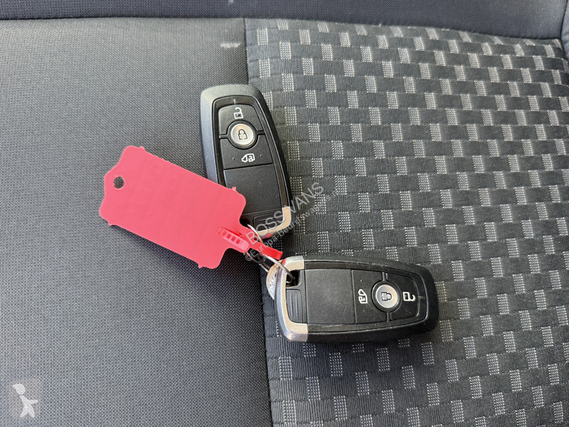 Véhicule utilitaire Ford e 68kWh 184PK E-