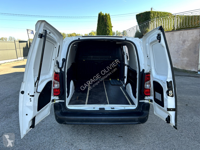 Citroën XL 950KG 1.5 Bluehdi 100 Club EAT8 van