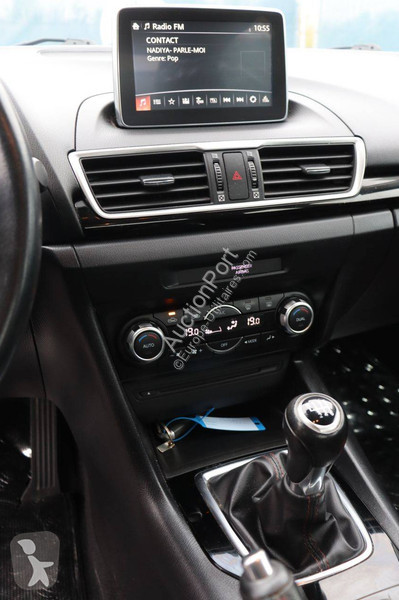 Mazda  3 van