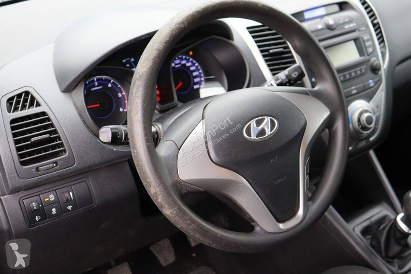 Hyundai ix20 van