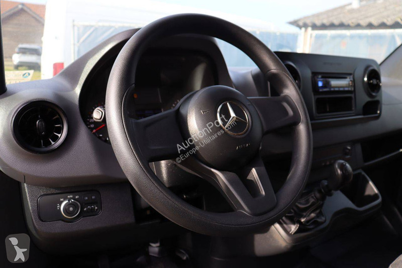 Véhicule utilitaire Mercedes