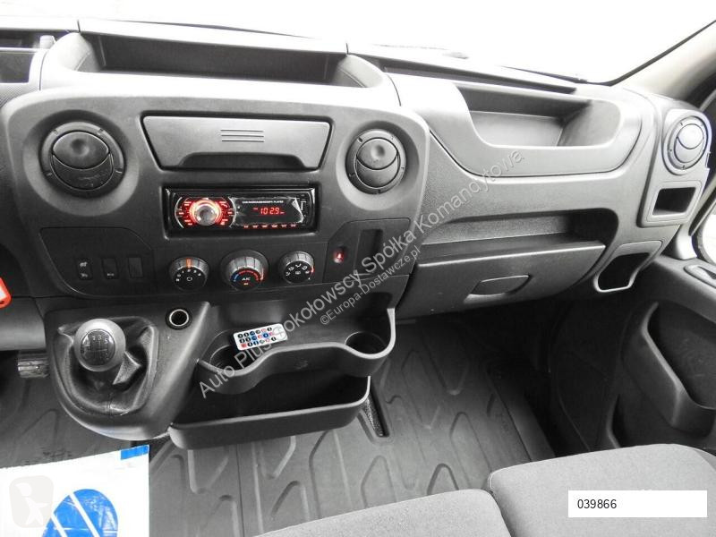 Autoutilitară Renault MASTER PLANDEKA 10 PALET...