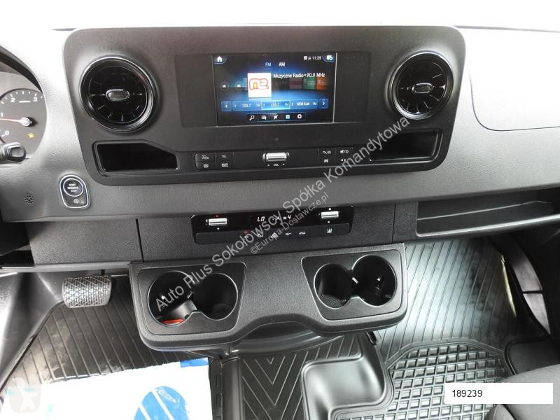 Véhicule utilitaire Mercedes SPRINTER FURGON...
