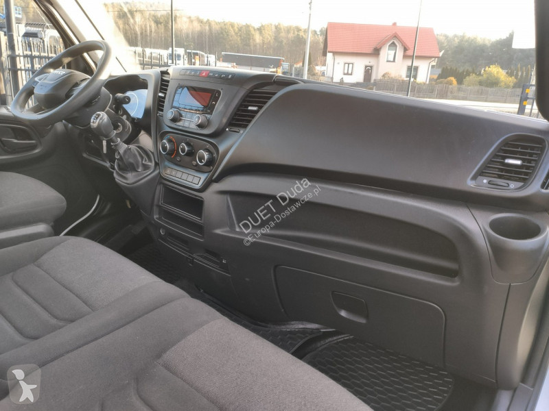 Autoutilitară Iveco 35C16 V
