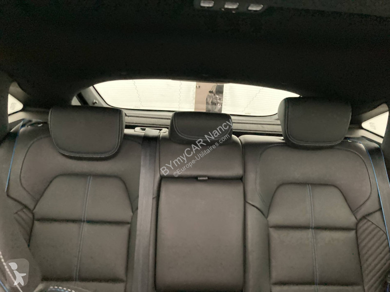 Autoutilitară Renault Arkana E-Tech 145 - 23
