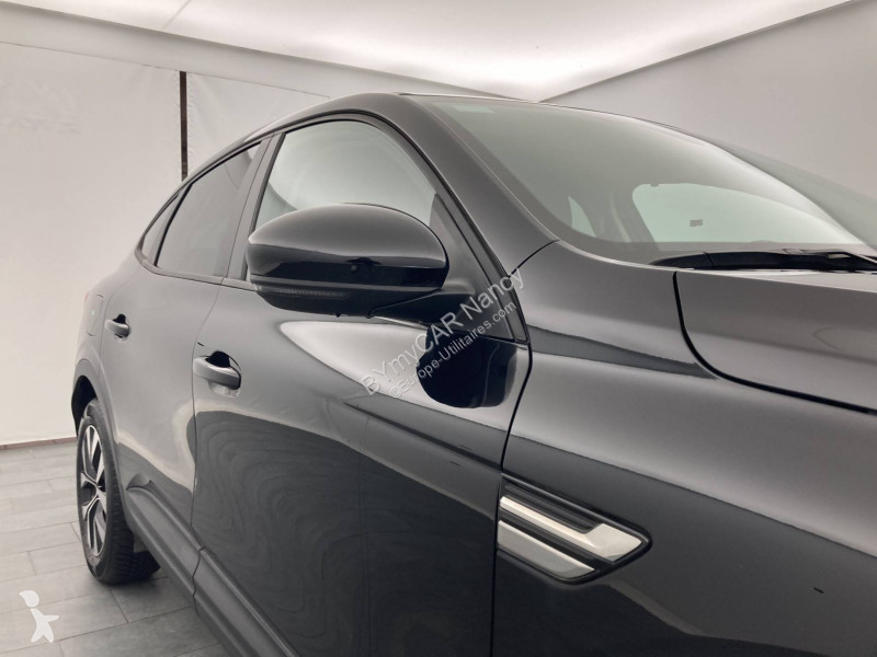 Autoutilitară Renault Arkana mild hybrid 140...