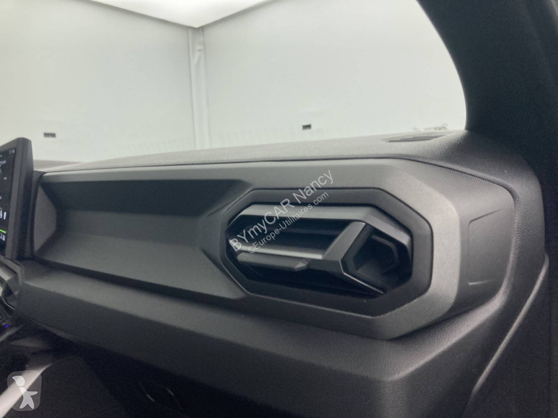Veicolo commerciale Dacia Bigster Hybrid 155