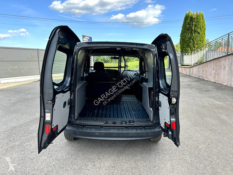 Véhicule utilitaire Mercedes Compact 109 1.5...