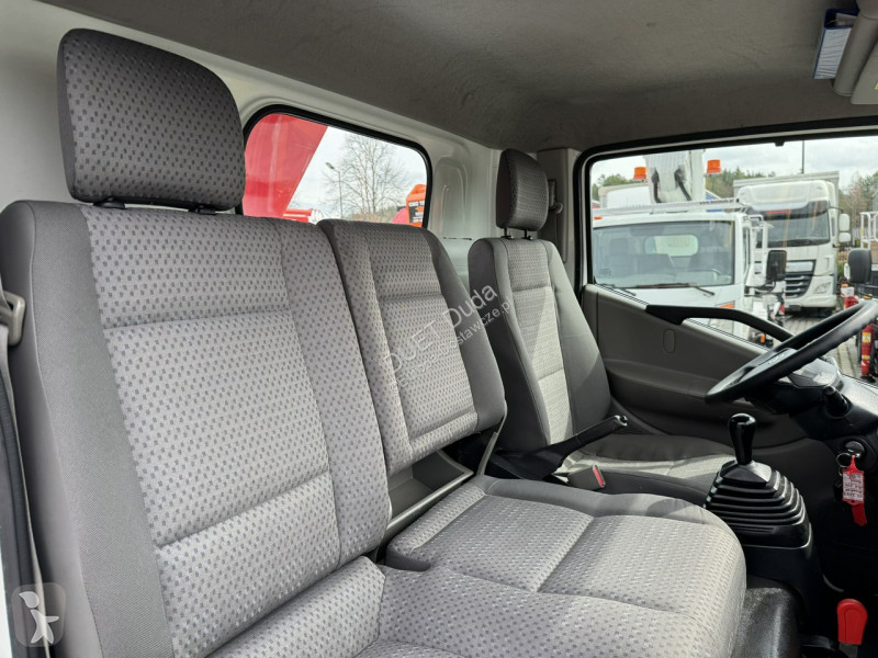 Furgoneta Nissan