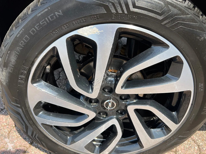 Autoutilitară Opel 1.2 Turbo Business Executive...