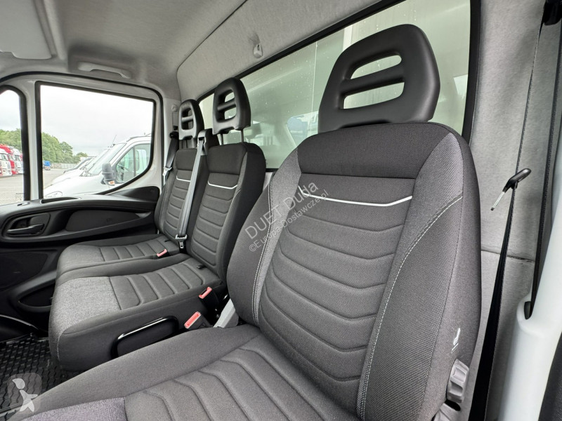 Veicolo commerciale Iveco 35S16 V