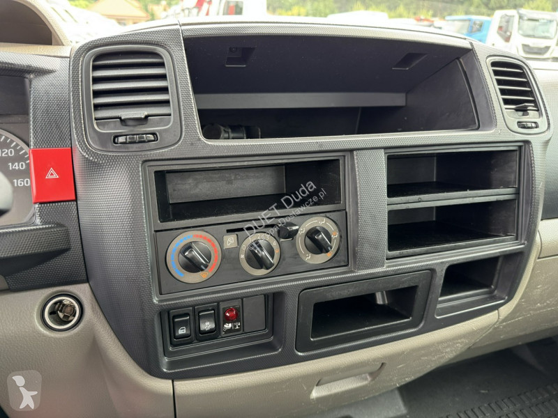 Furgoneta Nissan